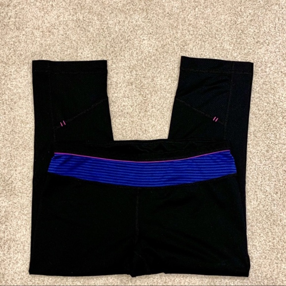 Lulls‎ Athletic Capris S
